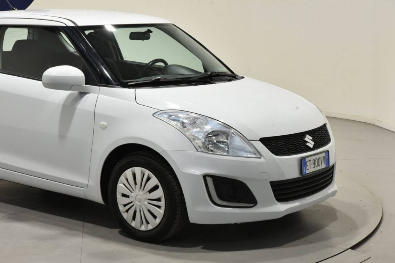 SUZUKI Swift 20