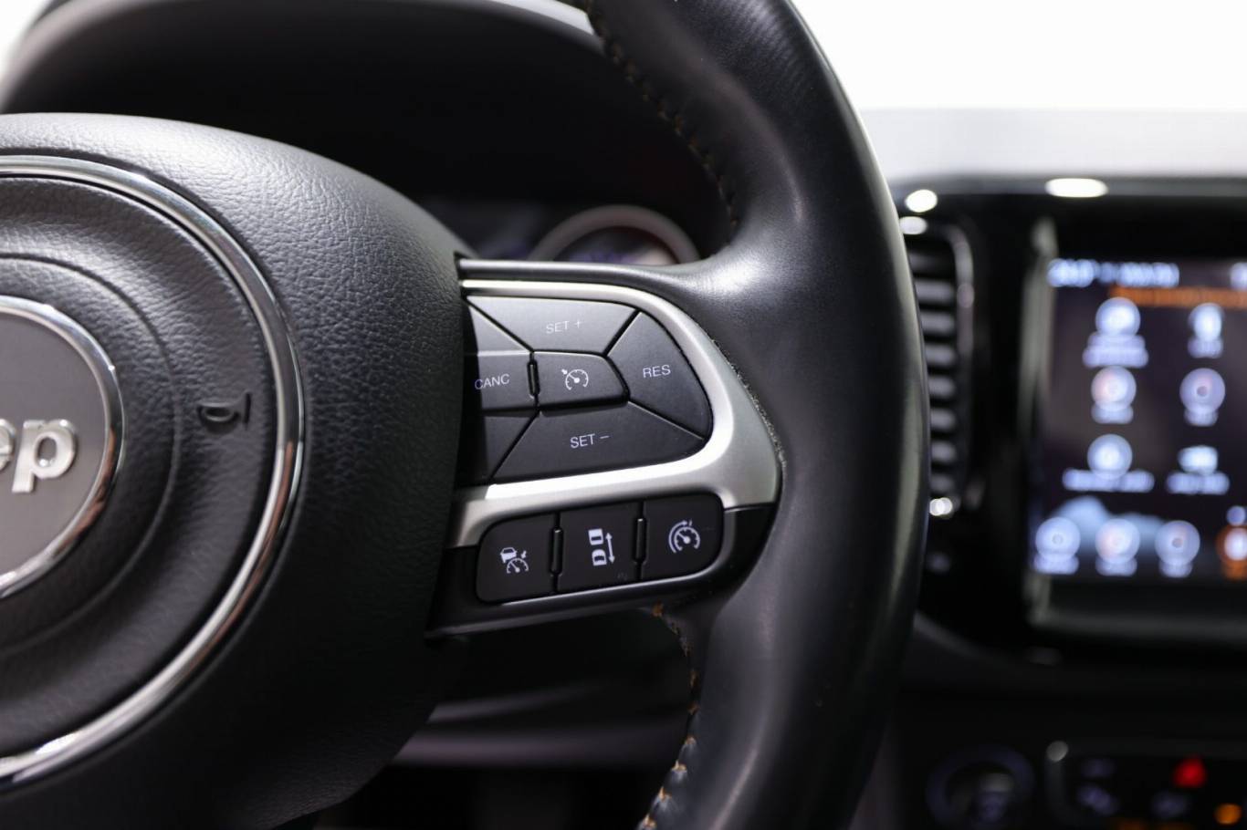 JEEP Compass 22