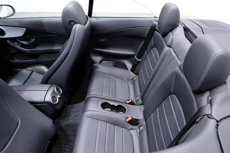 MERCEDES-BENZ C 220 42