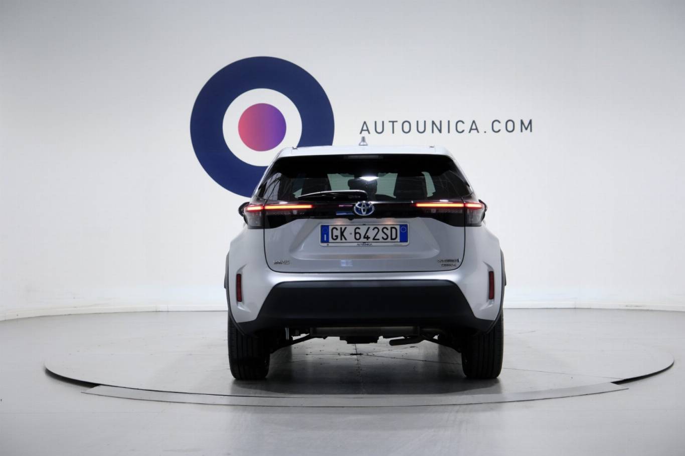 TOYOTA Yaris Cross 15