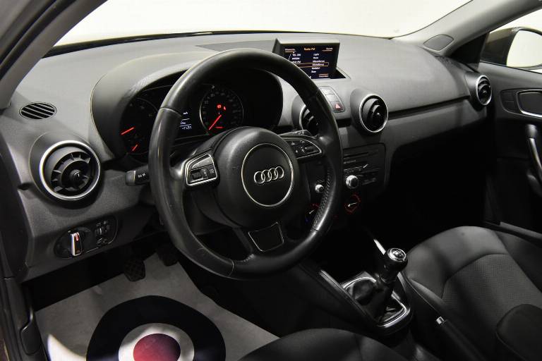 AUDI A1 3