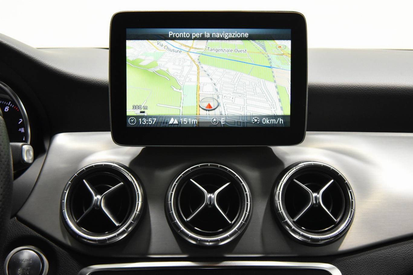 MERCEDES-BENZ CLA 180 12