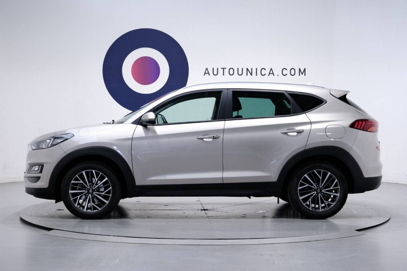 HYUNDAI Tucson 11