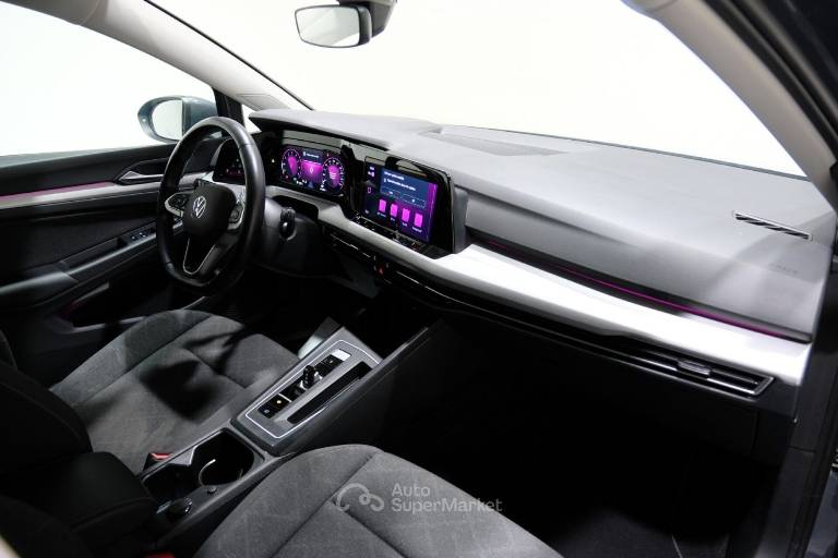 VOLKSWAGEN Golf 51