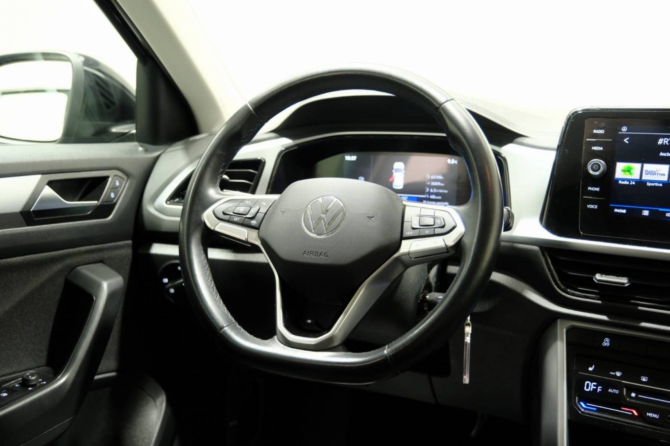 VOLKSWAGEN T-Roc 41