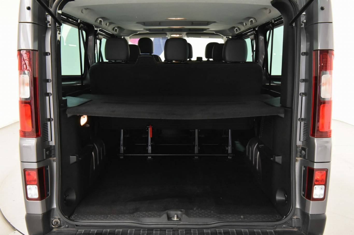 RENAULT Trafic 38