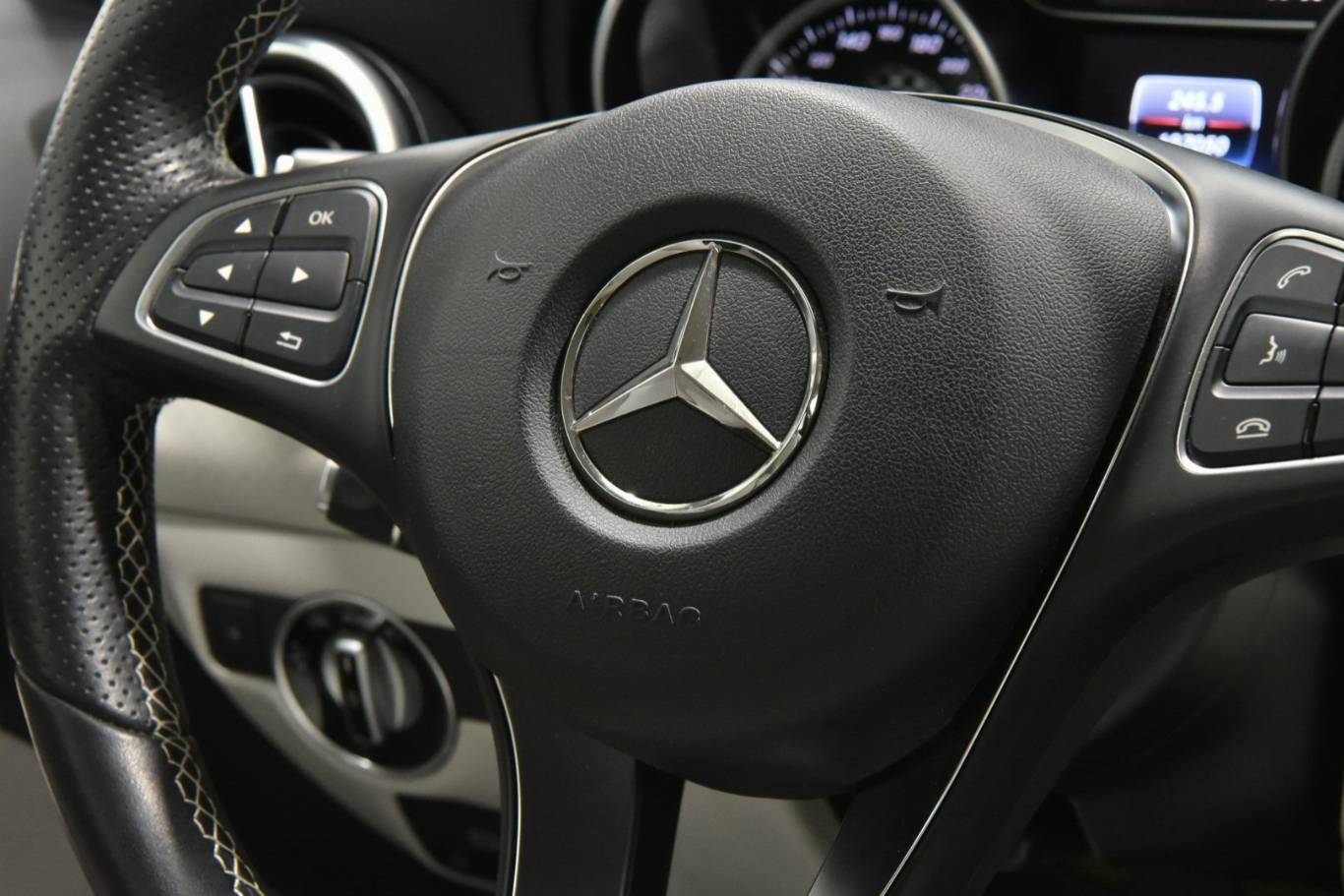 MERCEDES-BENZ A 200 23