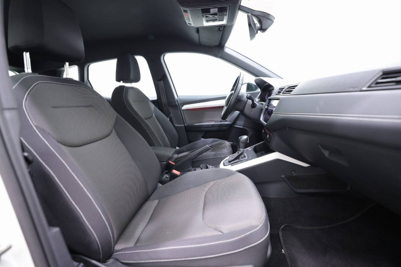 SEAT Arona 42