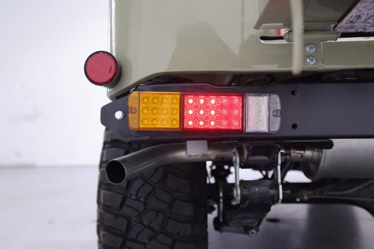 TOYOTA Land Cruiser 28