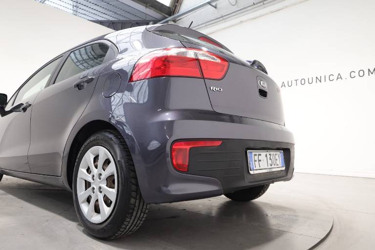 KIA Rio 40