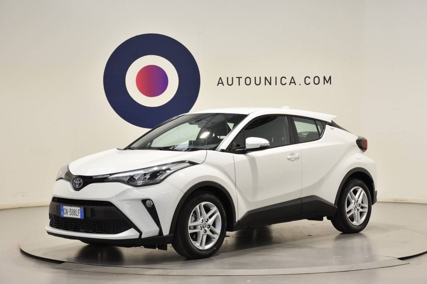 TOYOTA C-HR 1