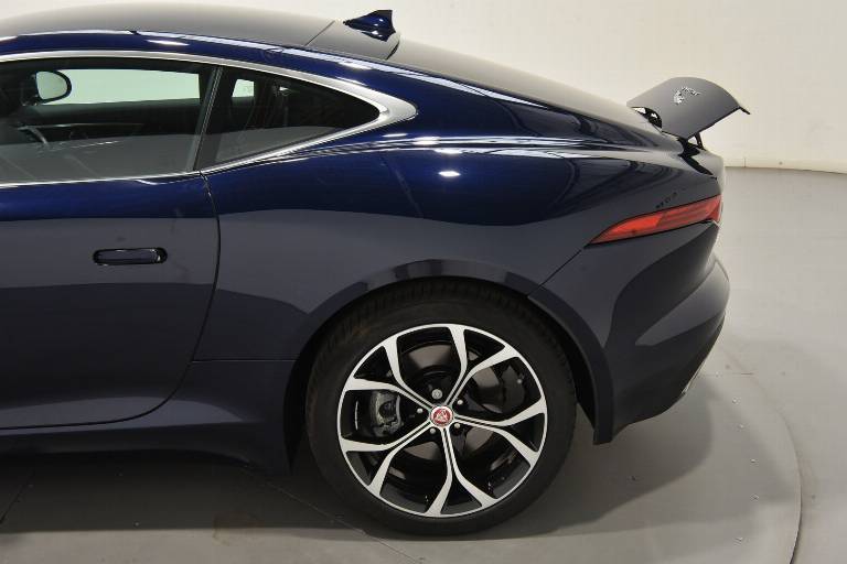 JAGUAR F-Type 63