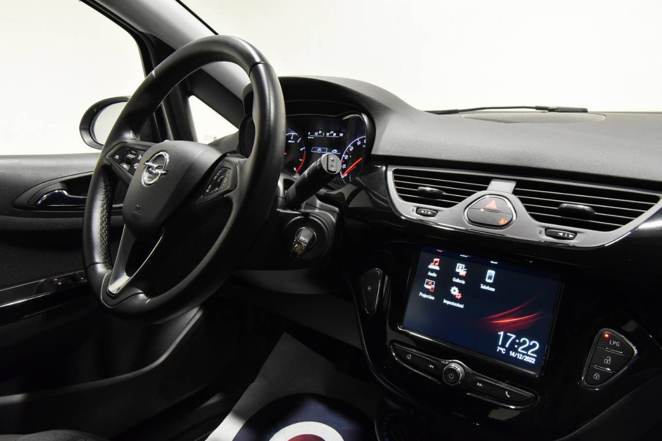 OPEL Corsa 17