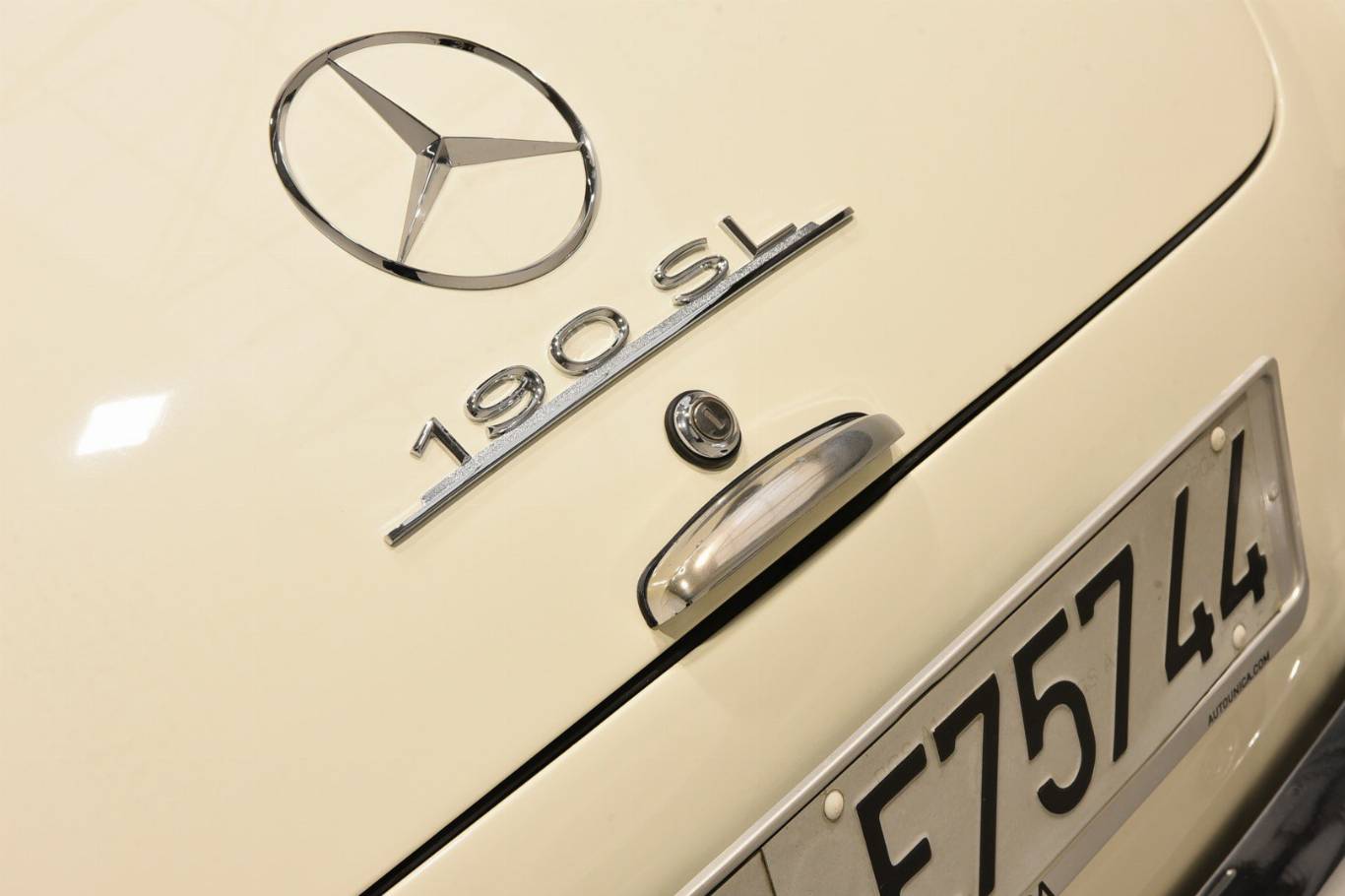 MERCEDES-BENZ 190 47