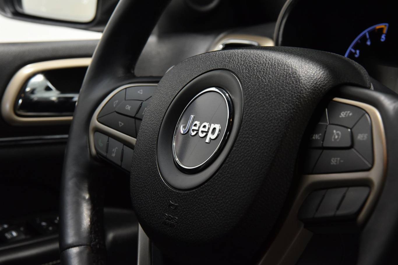 JEEP Grand Cherokee 43