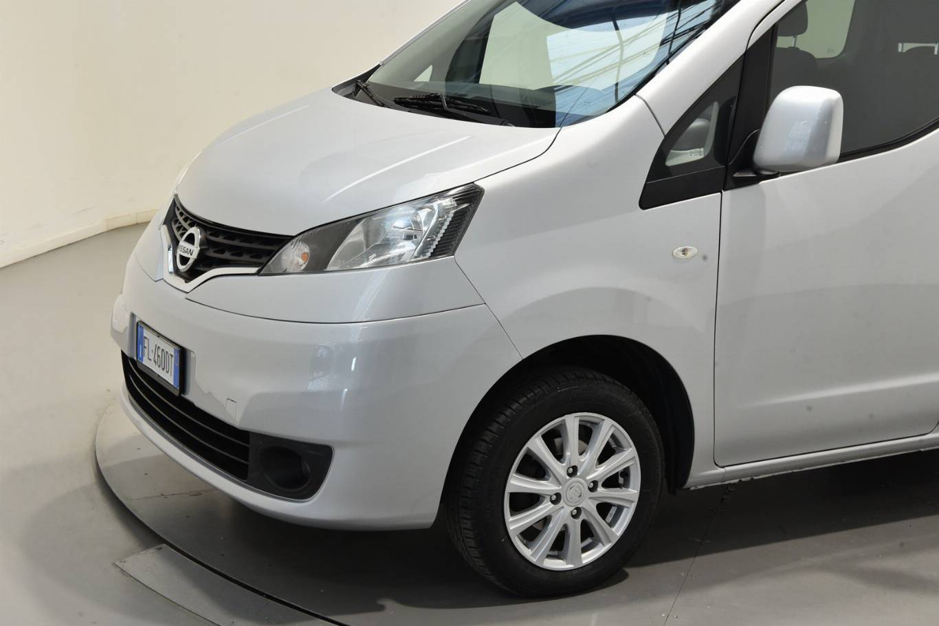 NISSAN NV200 34