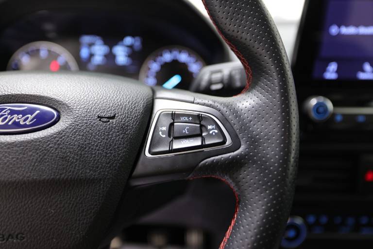 FORD EcoSport 24