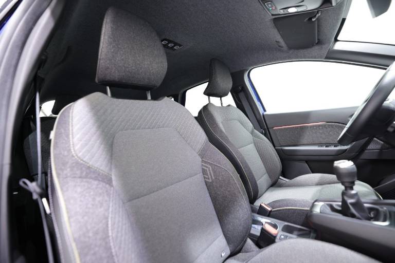 RENAULT Captur 48