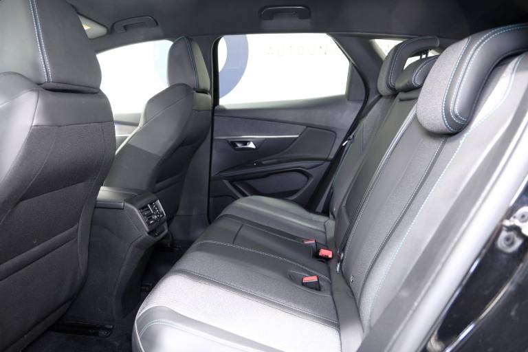 PEUGEOT 3008 39