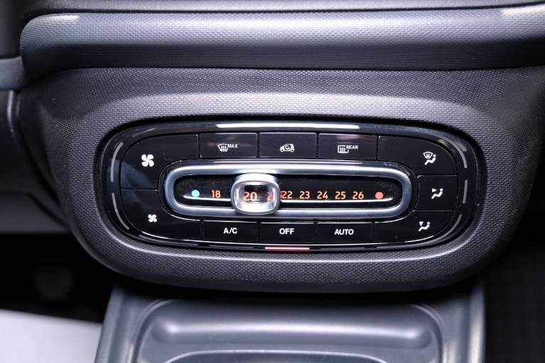 SMART ForFour 26