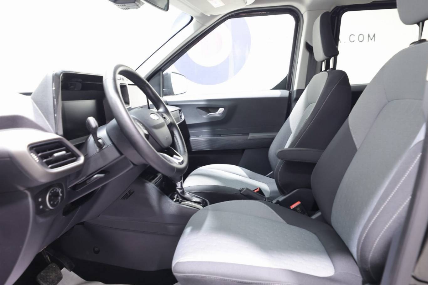 FORD Tourneo Courier 20