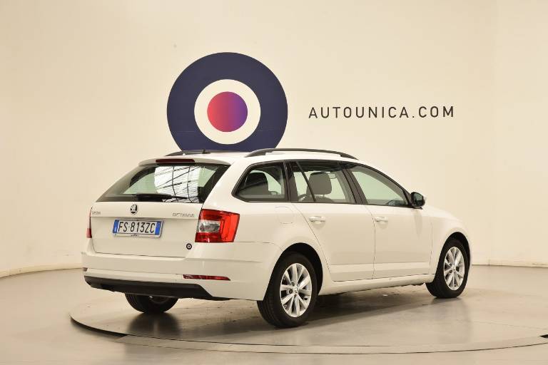 SKODA Octavia 3