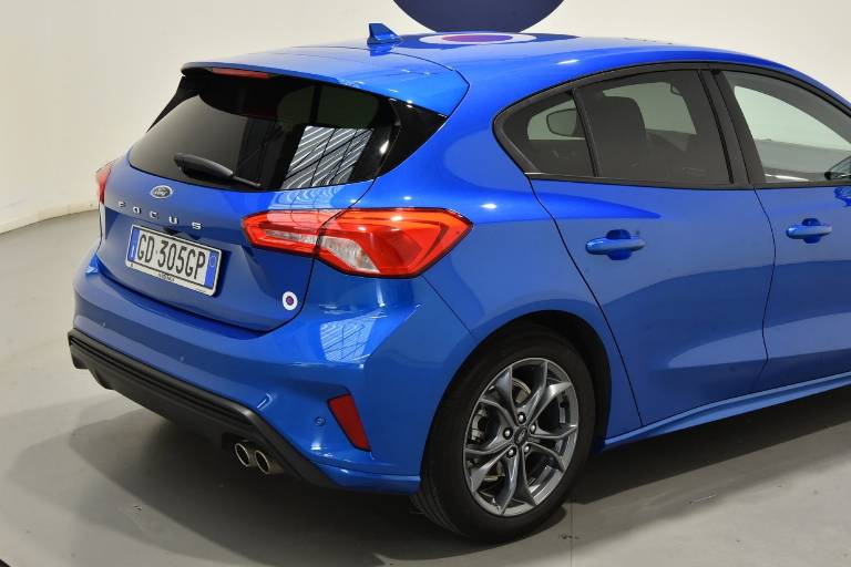 FORD Focus 18