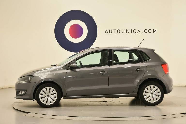 VOLKSWAGEN Polo 12