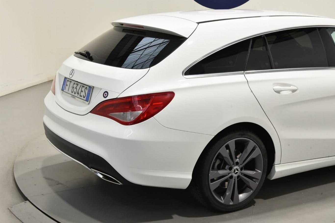 MERCEDES-BENZ CLA 180 18