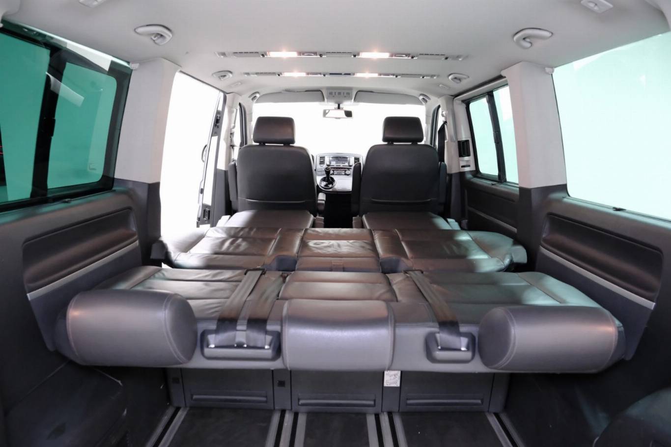 VOLKSWAGEN T5 Multivan 62