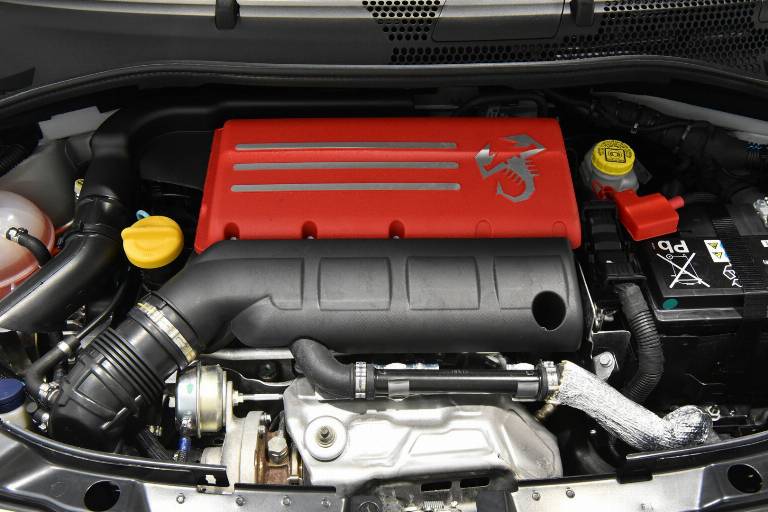 ABARTH 595 13