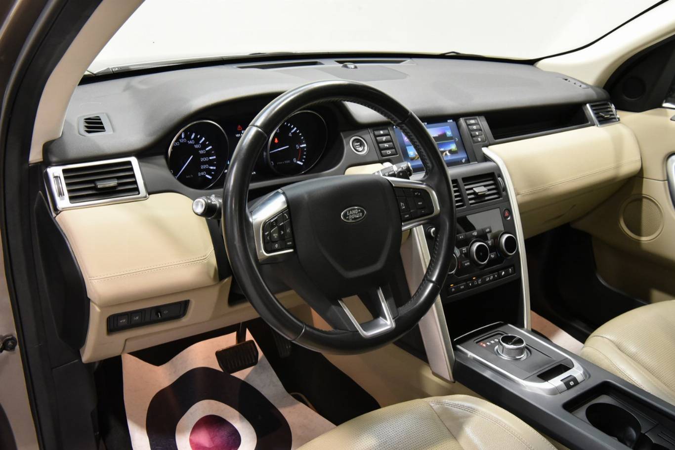 LAND ROVER Discovery Sport 3