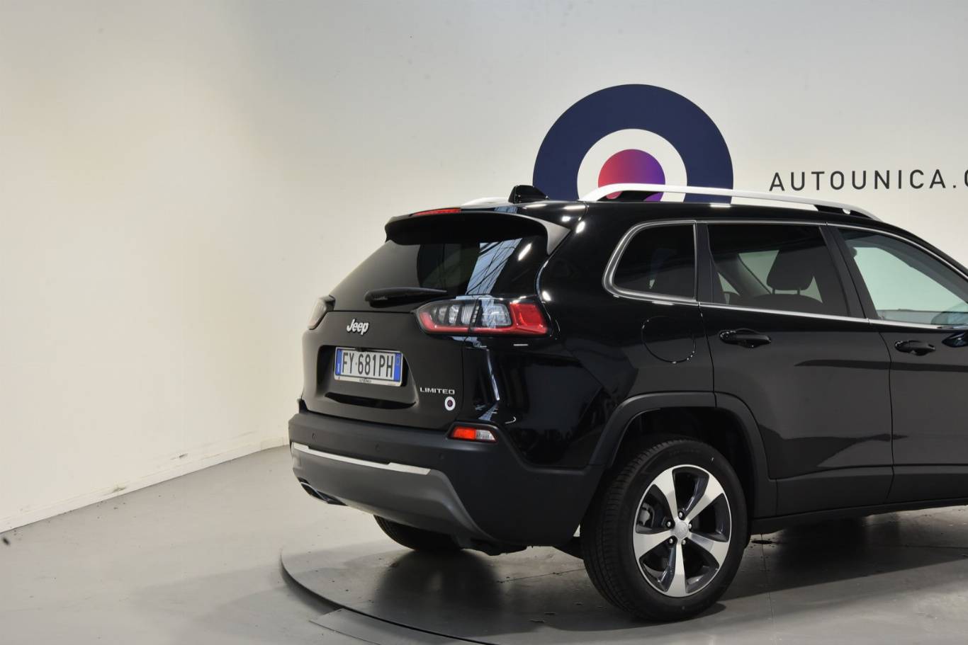 JEEP Cherokee 16