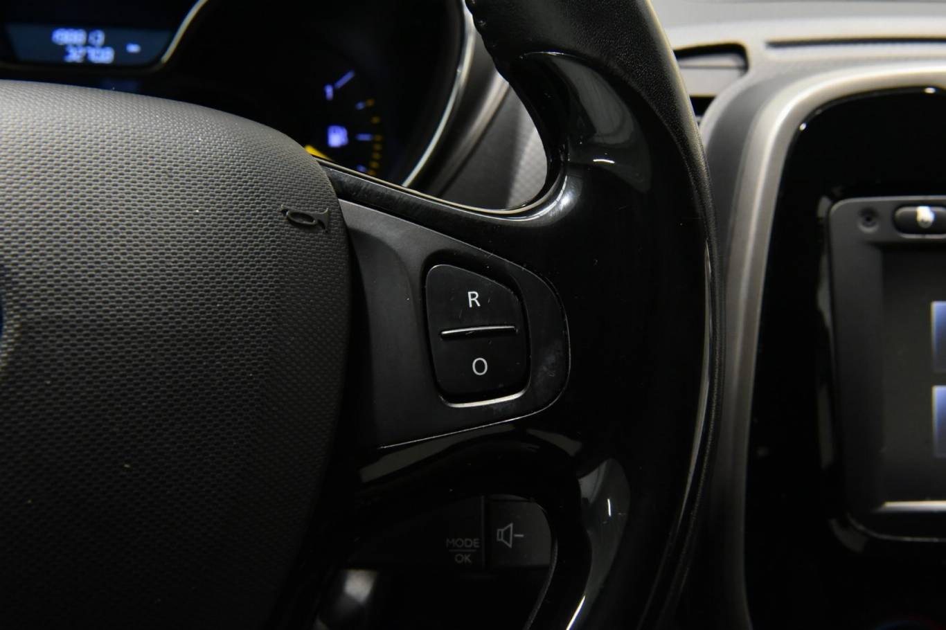 RENAULT Captur 8
