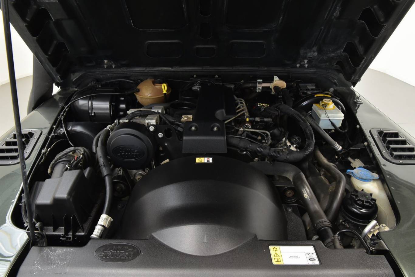 LAND ROVER Defender 12