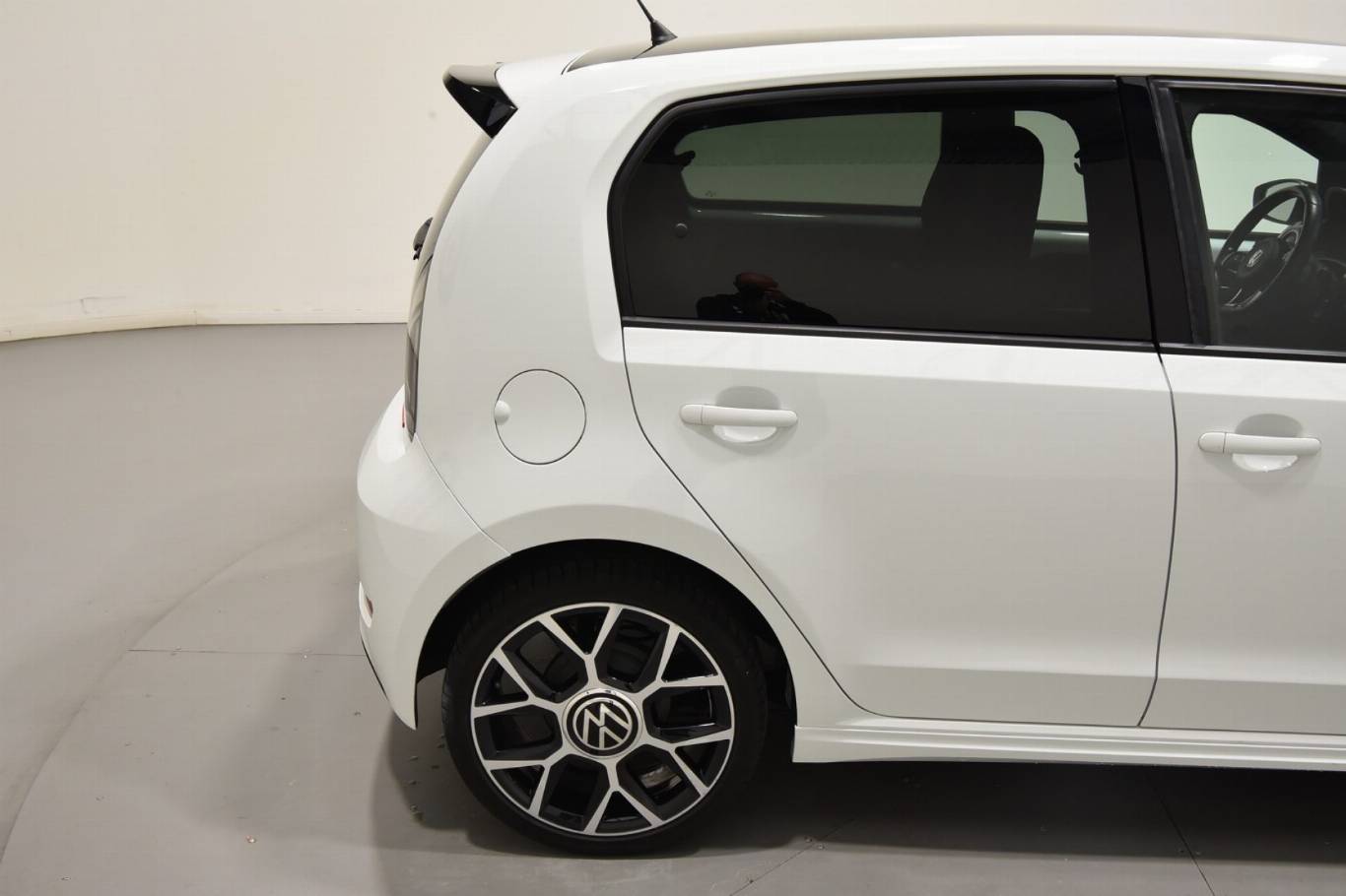 VOLKSWAGEN Up! 50