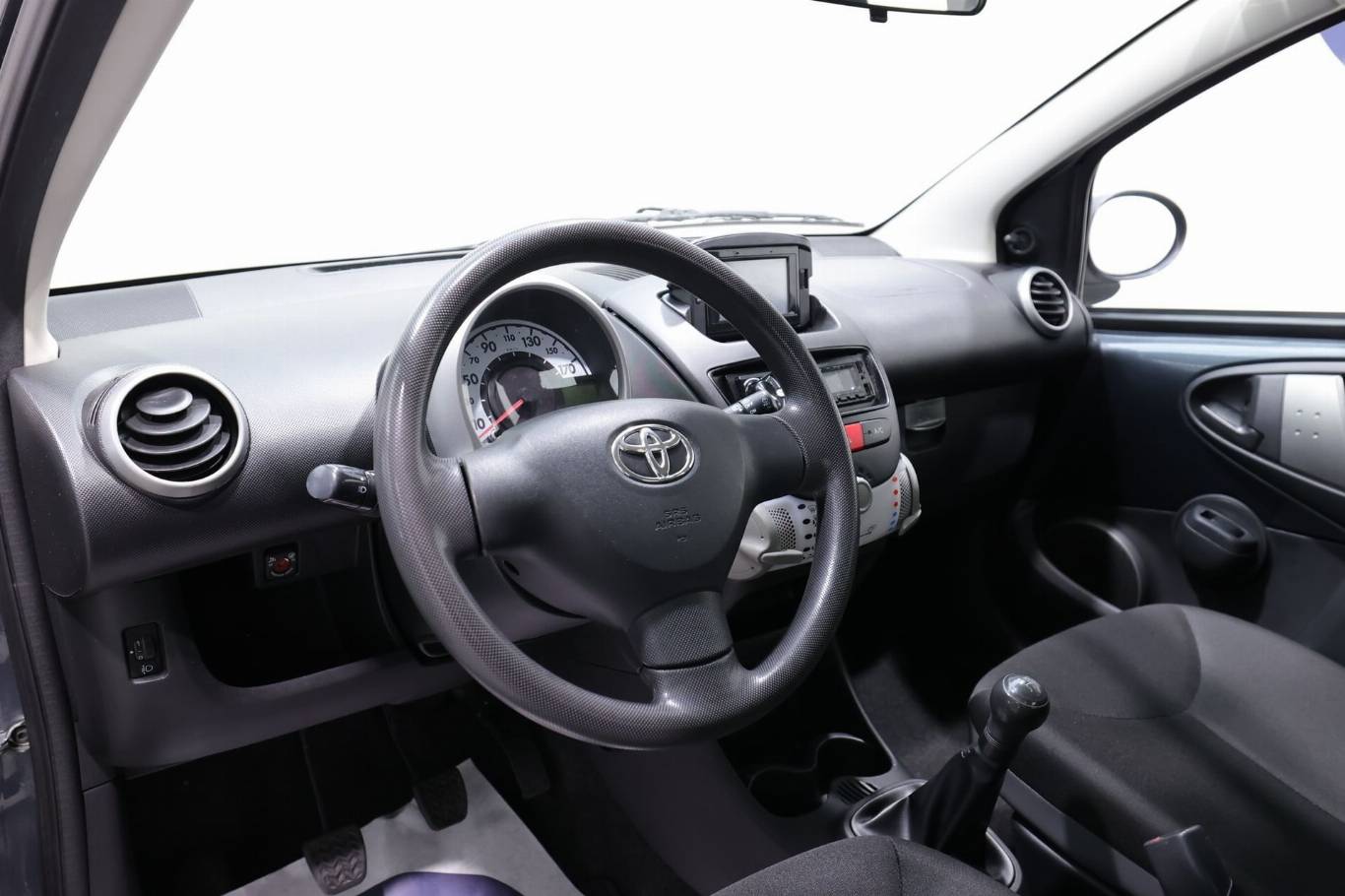TOYOTA Aygo 5