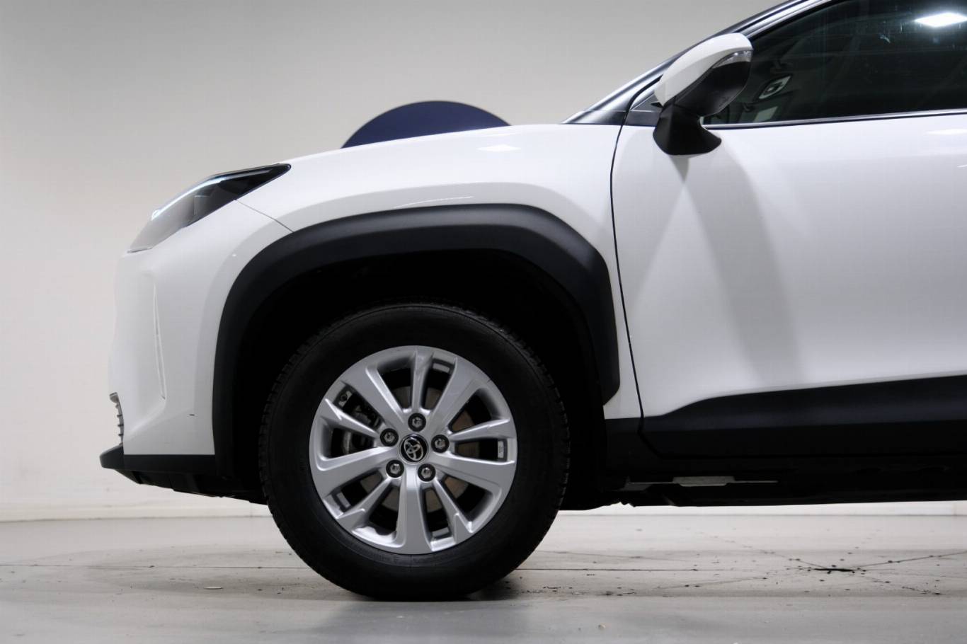 TOYOTA Yaris Cross 19
