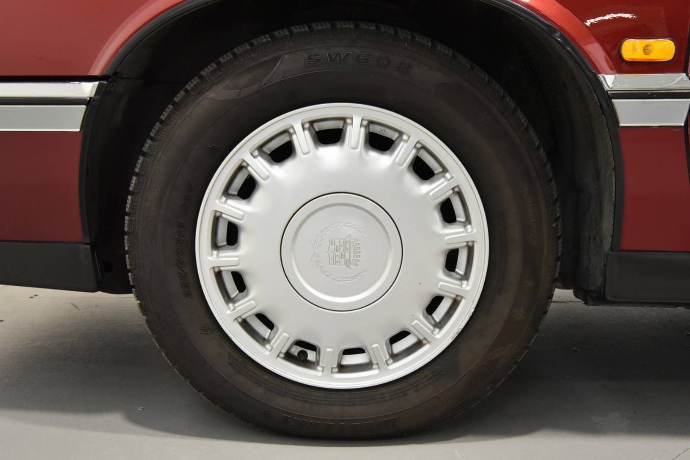 CADILLAC Eldorado 33