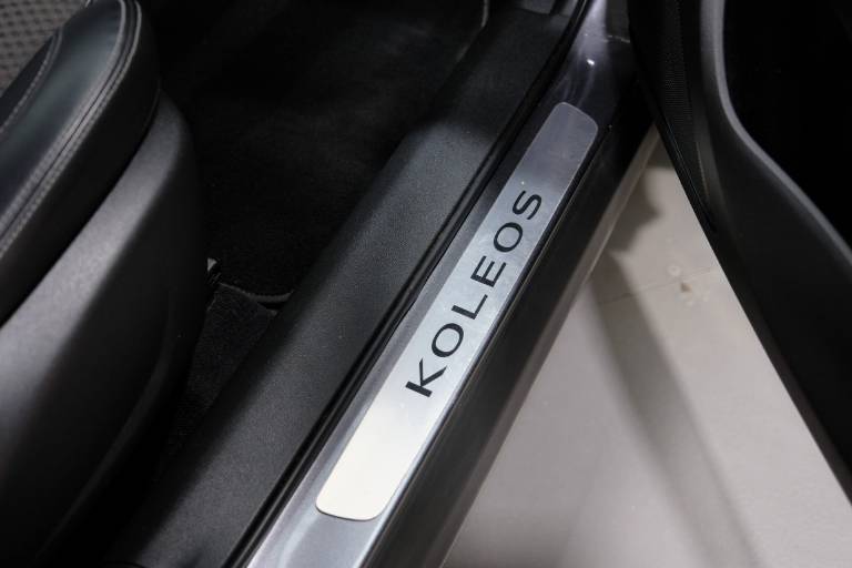RENAULT Koleos 52