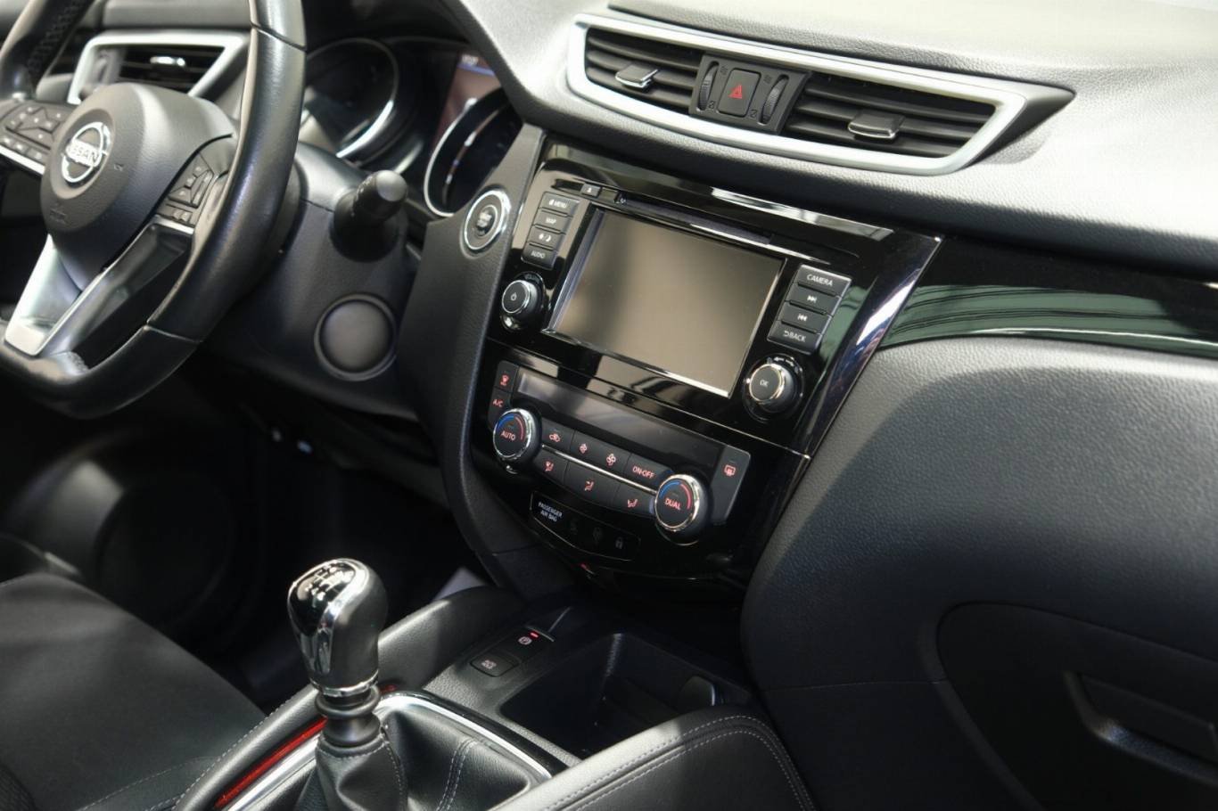 NISSAN Qashqai 60