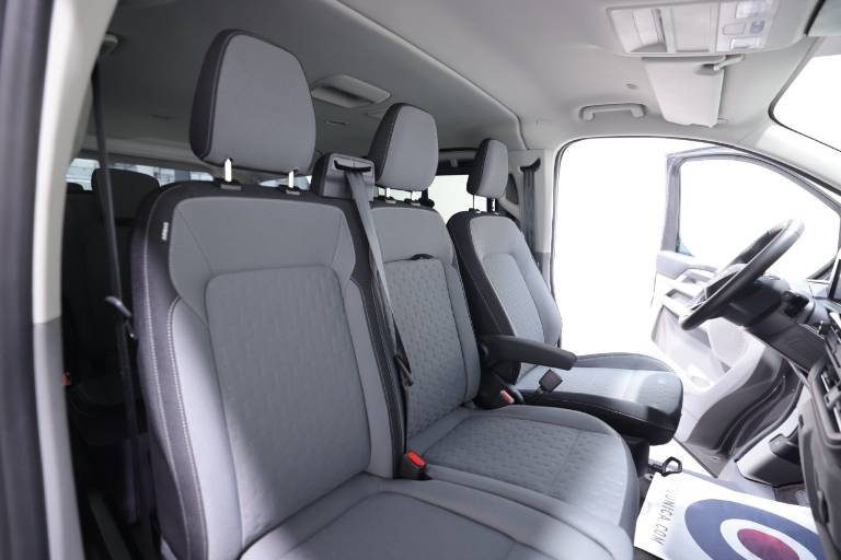 FORD Tourneo Custom 53