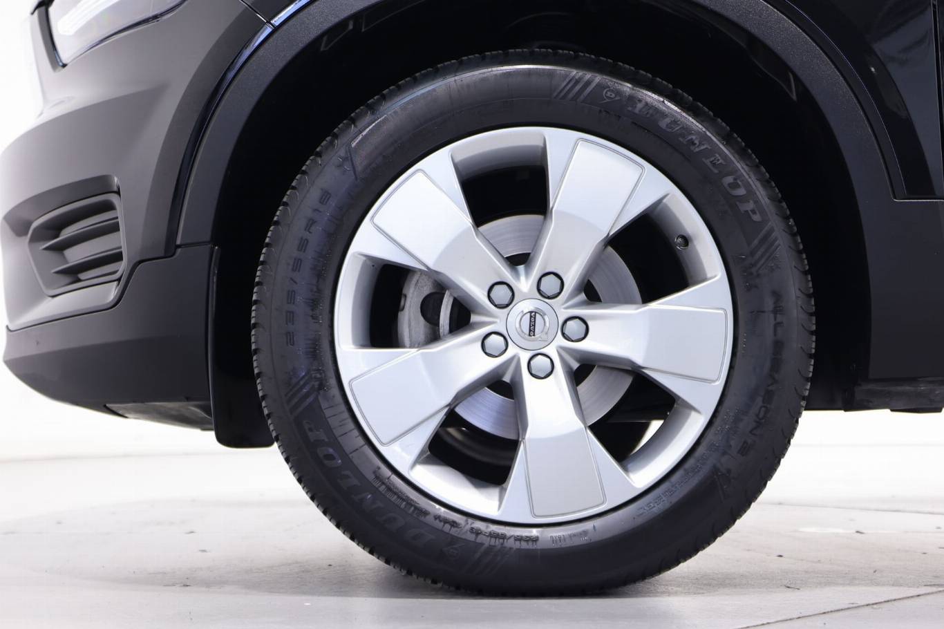 VOLVO XC40 13