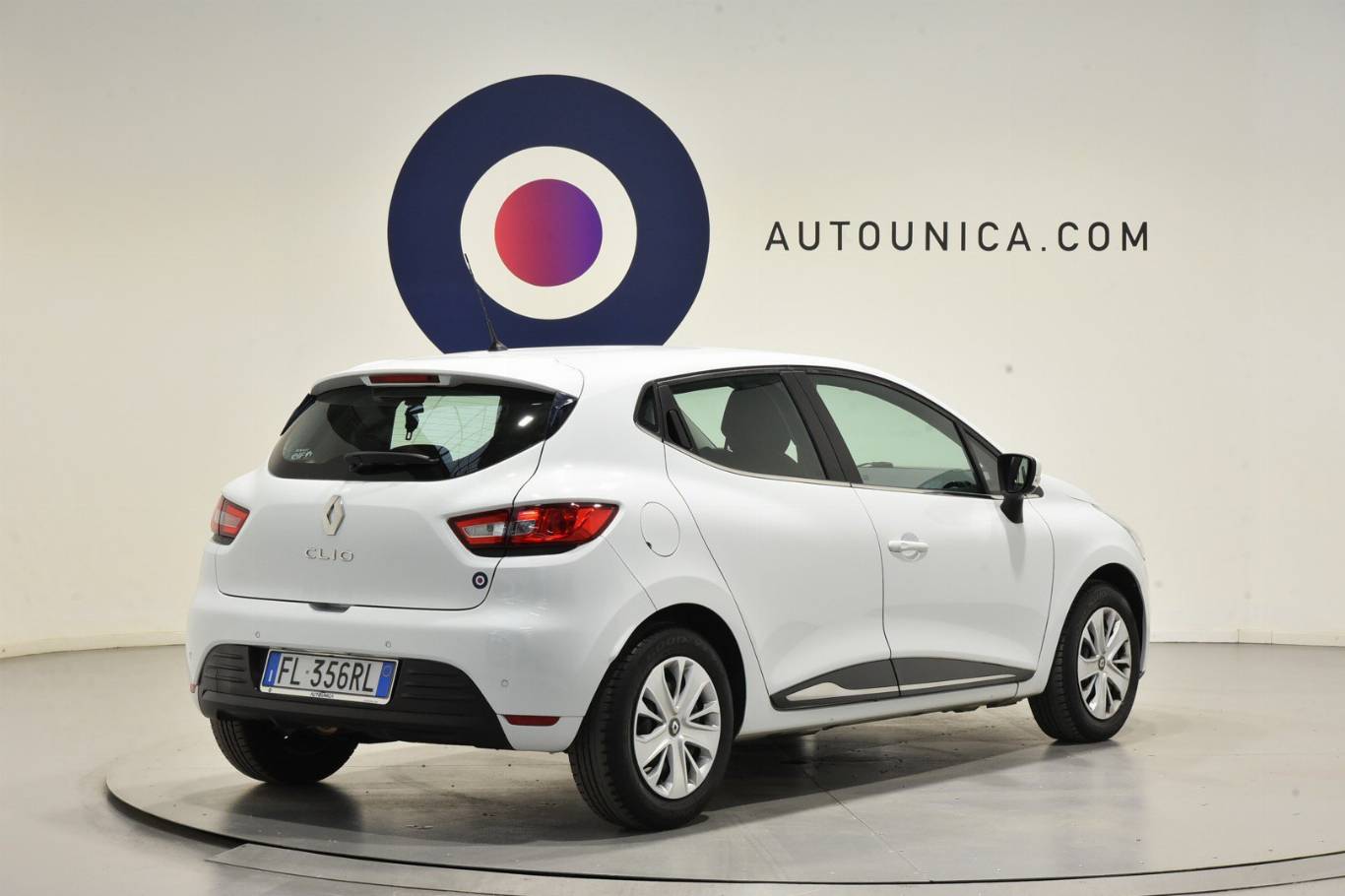 RENAULT Clio 28