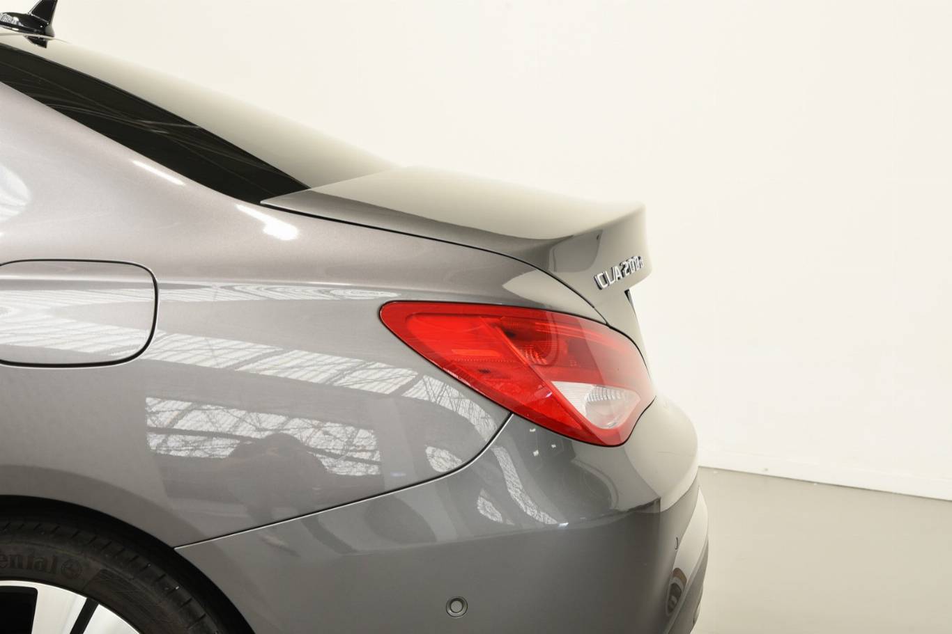 MERCEDES-BENZ CLA 200 33