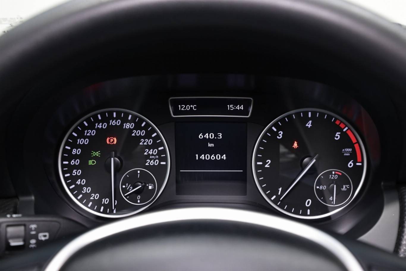 MERCEDES-BENZ A 180 19