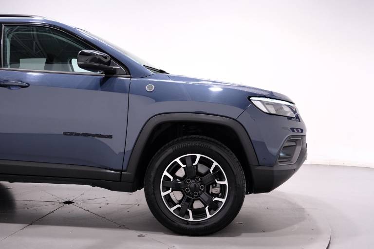 JEEP Compass 67