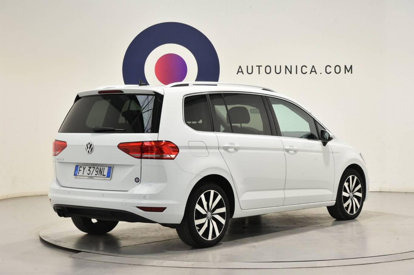 VOLKSWAGEN Touran 30