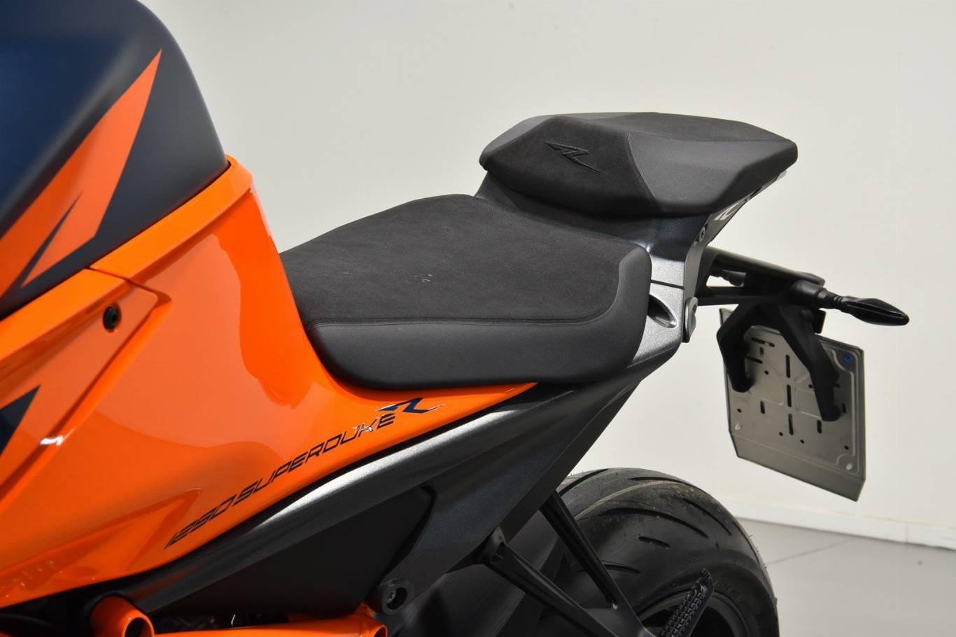 KTM 1290 Super Duke R 22