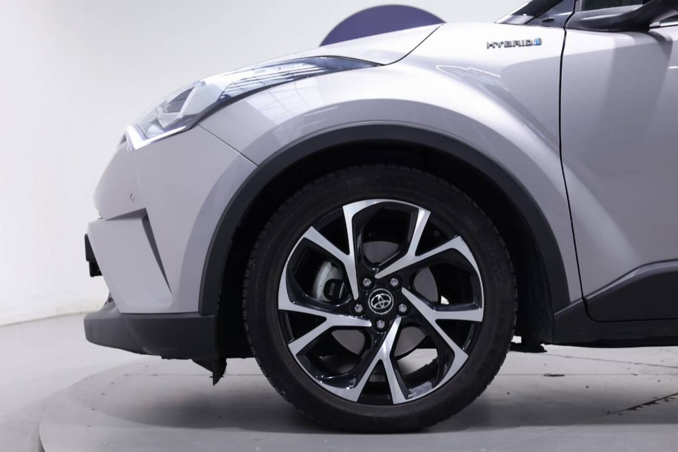 TOYOTA C-HR 18